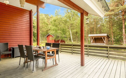 Mettemarie - 200M from the Sea: Træ, Hjem, Veranda, Dæk, Hårdttræ, Tag, Bejdse, Trægulve, Eco Hotel