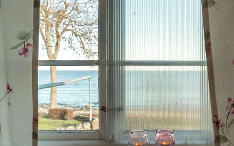 Tuovi - 47M from the Sea: Møbel, Hav, Stol, Skygge, Altan, Udendørs Møbler, Eco Hotel, Kyst, Dæk, Bejdse