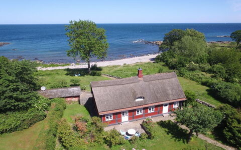 Tuovi - 47M from the Sea: Møbel, Hav, Stol, Skygge, Altan, Udendørs Møbler, Eco Hotel, Kyst, Dæk, Bejdse