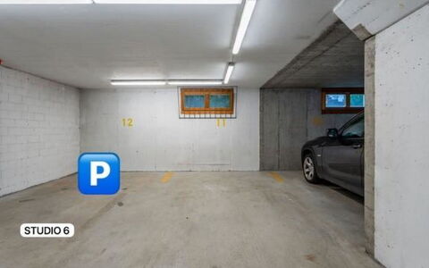 Steil Alva Studios Smit: Hjul, Bygning, Køretøj, Bil, Asfalt, Etage, Parkering