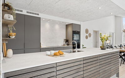 Lanessa - 800M from the Sea