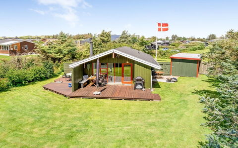 Spasena - 600M from the Sea: Træ, Hjem, Veranda, Dæk, Hårdttræ, Tag, Bejdse, Trægulve, Eco Hotel