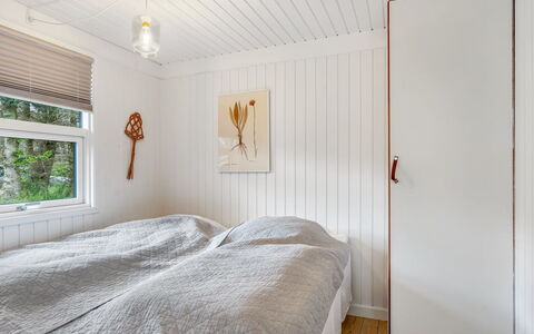 Mintha - 400M from the Sea: Træ, Gulvbelægning, Soveværelse, Etage, Loft, Indretning, Seng, Sengetøj, Sengetøj, Værelse