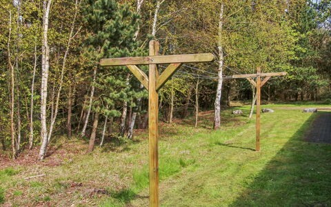 Alina - 1Km from the Sea: Møbel, Indretning, Stol, Gulvbelægning, Bord, Udvej, Etage, Loft, Værelse, Eco Hotel