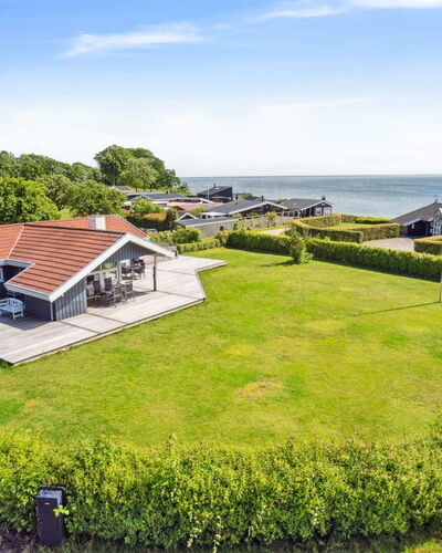 Nahele - 150M from the Sea
