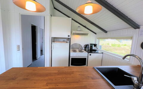 Antonelle - 1.7Km from the Sea: Træ, Loft, Gulvbelægning, Etage, Hårdttræ, Køkkenvask, Bejdse, Sanitærarmatur, Køkken, Tap