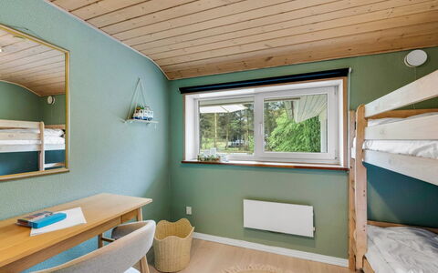 Samine - 2Km from the Sea: Indretning, Væg, Møbel, Træ, Gulvbelægning, Loft, Etage, Soveværelse, Seng, Værelse