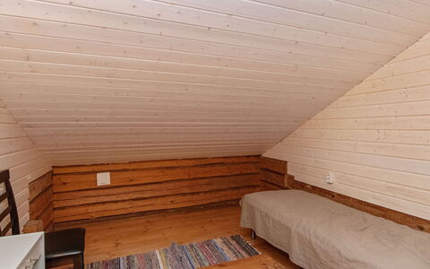 Kaislajärven Huvila: Møbel, Indretning, Gulvbelægning, Etage, Bord, Loft, Køkken & Spisebord, Belysning, Stol, Hjem