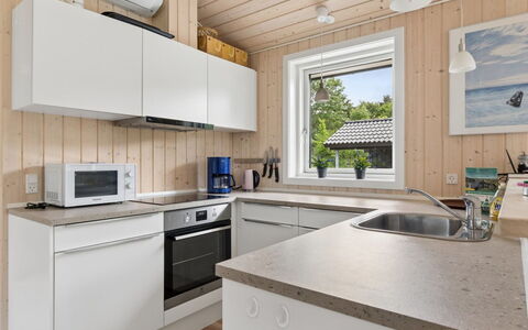 Vojdan - 600M from the Sea: Køkken, Træ, Countertop, Gulvbelægning, Køkken Apparat, Indretning, Etage, Større Bandage, Håndvask, Hjem