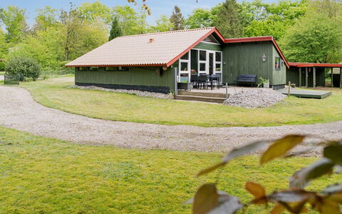 Gabi - 30Km from the Sea: Køkken, Countertop, Køkken Apparat, Gulvbelægning, Cabinetry, Indretning, Større Bandage, Etage, Hjem, Møbel