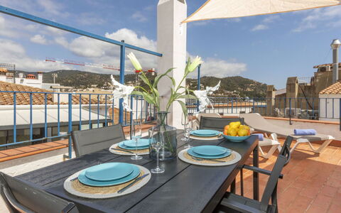 Tossa de Mar 601: Møbel, Gulvbelægning, Stol, Etage, Køkken & Spisebord, Lejlighed, Restaurant, Stueplante, Altan, Countertop