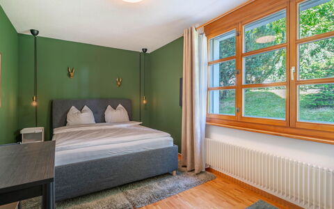 Steil Alva Studios Smit: Plante, Himmel, Sky, Bygning, Træ, Træ, Land Lot, Vindue, Boligområde, Fritid