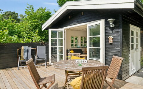 Riana - 700M from the Sea: Køkken, Countertop, Køkken Apparat, Gulvbelægning, Cabinetry, Indretning, Større Bandage, Etage, Hjem, Møbel