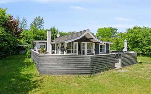 Horsten - 270M from the Sea: Træ, Tag, Arkitektur, Hjem, Hus, Sommerhus, Sidespor, Hårdttræ, Hældning, Estate