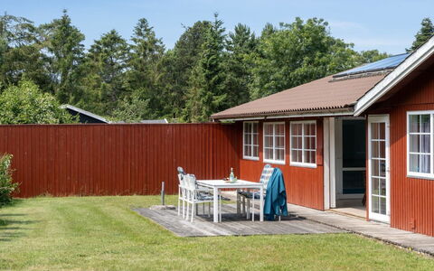 Fritza - 500M from the Sea: Bjergrige Landskabsformer, Bjerg, Bakke, Bjergkæde, Hill Station, Menneskelig Bosættelse, Urban Design, Alps, Dal, Topmøde