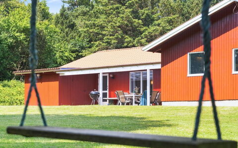Paulus - 375M from the Sea: Tag, Hus, Hjem, Sommerhus, Dør, Sidespor, Dæk, Veranda, Planke, Hårdttræ