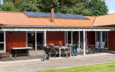 Paulus - 375M from the Sea