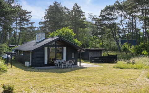 Felis - 575M from the Sea: Træ, Tag, Arkitektur, Hjem, Hus, Sommerhus, Sidespor, Hårdttræ, Hældning, Estate