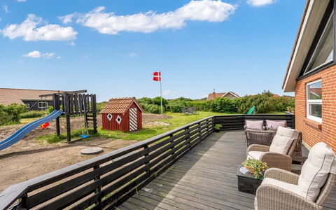 Elviira - 600M from the Sea: Græs, Græs-, Landskab, Økoregion, Almindeligt, Plantesamfund, Land Lot, Udendørs Møbler, Prærie, Shrubland
