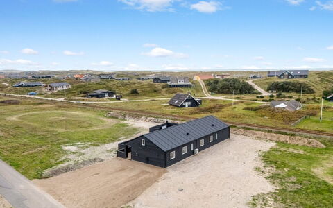 Dreng - 300M from the Sea: Himmel, Økoregion, Land Lot, Tag, Almindeligt, Sommerhus, Hældning, Skur, Hytte