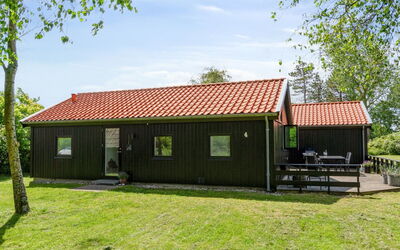 Hermund - 100M from the Sea