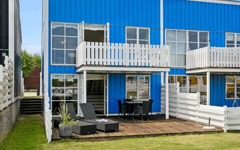 Jænis - 10M from the Sea: Køkken, Countertop, Køkken Apparat, Gulvbelægning, Cabinetry, Indretning, Større Bandage, Etage, Hjem, Møbel
