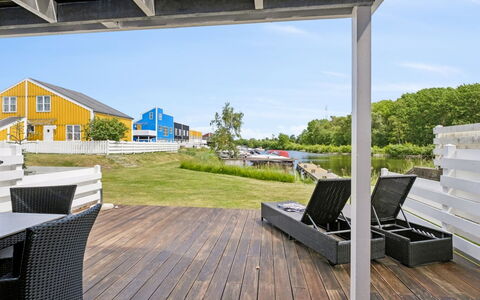Jænis - 10M from the Sea: Tækning, Sommerhus, Hus, Tag, Hjem, Stuehus, Hytte, Estate, Landsby