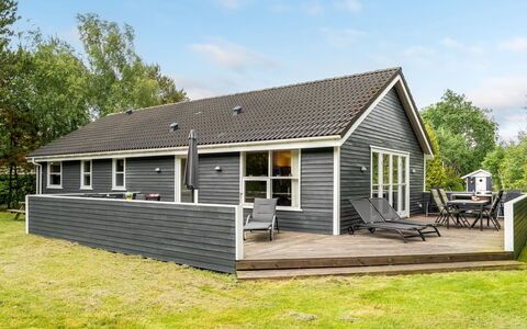 Felina - from the Sea: Sommerhus, Sidespor, Garden Bygninger, Veranda, Bjælkehytte
