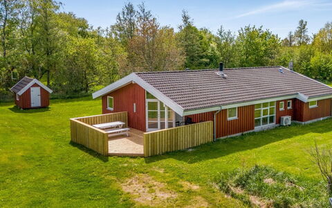 Bruna - 300M from the Sea: Græs, Græs-, Land Lot, Sommerhus, Landdistrikt, Eng, Garden Bygninger, Have, Skur