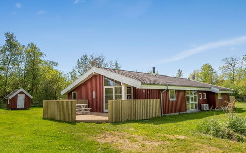 Bruna - 300M from the Sea: Græs, Græs-, Land Lot, Sommerhus, Landdistrikt, Eng, Garden Bygninger, Have, Skur