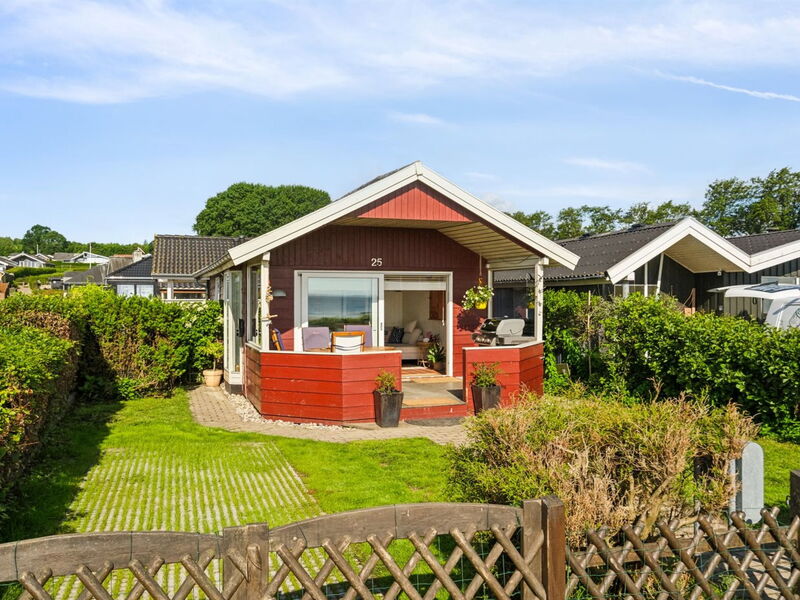 Anselmi - 25M from the Sea