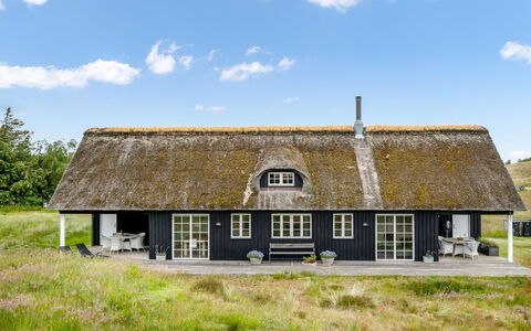 Helmi - 1.5Km from the Sea: Tag, Hus, Hjem, Sommerhus, Dør, Sidespor, Dæk, Veranda, Planke, Hårdttræ