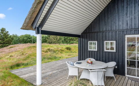 Helmi - 1.5Km from the Sea: Tag, Hus, Hjem, Sommerhus, Dør, Sidespor, Dæk, Veranda, Planke, Hårdttræ