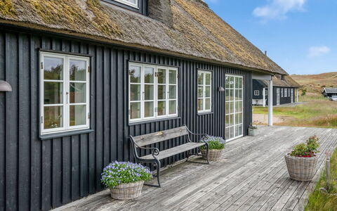 Helmi - 1.5Km from the Sea: Tag, Hus, Hjem, Sommerhus, Dør, Sidespor, Dæk, Veranda, Planke, Hårdttræ