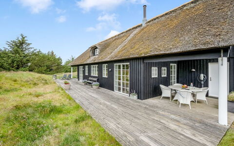 Helmi - 1.5Km from the Sea: 