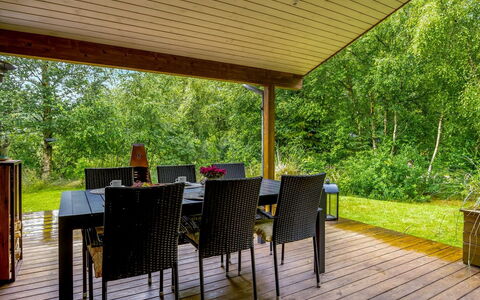 Zölestine - from the Sea: Møbel, Indretning, Stol, Gulvbelægning, Bord, Udvej, Etage, Loft, Værelse, Eco Hotel