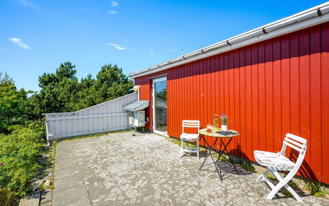 Arntraud - 500M from the Sea: Sommerhus, Skur, Hytte, Stuehus, Prærie, Hytte, Lade, Bjælkehytte, Garden Bygninger
