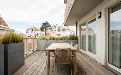 Helios with Parking and Terrace