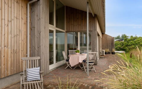 Susana - 50M from the Sea: Svømmepøl, Udendørs Møbler, Møbel, Udvej, Flise, Eco Hotel, Skygge, Stol, Fritid, Estate