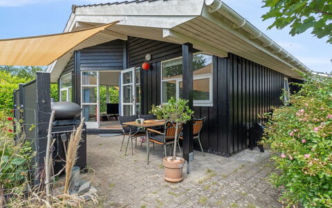 Thanee - 600M to the Fjord: Tag, Hus, Arkitektur, Hjem, Sommerhus, Sidespor, Veranda, Skygge, Garden Bygninger, Gård