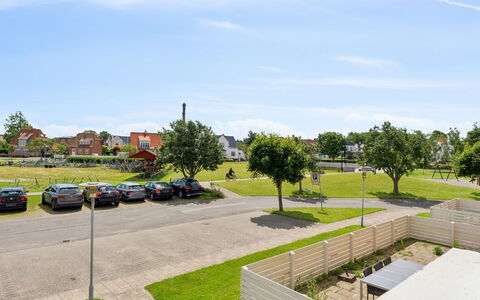 Reimer - 10M from the Sea: Græs, Træ, Landdistrikt, Busk, Sommerhus, Tag, Almindeligt, Land Lot, Hjem, Bunddække