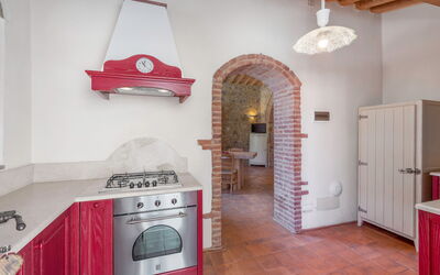 Pagliaia Apt.: Ejendom, Belysning, Træ, Indretning, Arkitektur, Køkken, Cabinetry, Bygning, Etage, Gulvbelægning