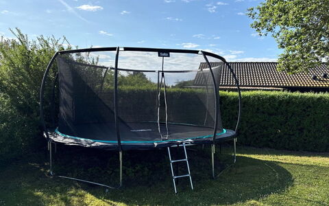 Hakan - 900M from the Sea: Trampolin, Trampolinspring - Udstyr Og Materiel, Fritid, Trampolinspring, Net