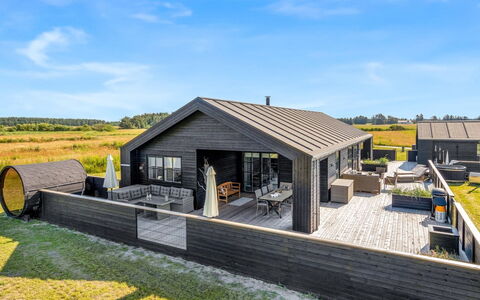 Inola - 2Km from the Sea: Træ, Hjem, Veranda, Dæk, Hårdttræ, Tag, Bejdse, Trægulve, Eco Hotel