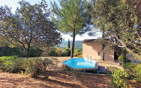 Le Belvédère D'Estelle: Svømmepøl, Skygge, Have, Backyard, Udvej, Landscaping, Water Feature, Gård, Udendørs Møbler, Hacienda