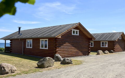 Antim - 10M from the Sea: Træ, Møbel, Lejlighed, Værelse, Loft, Bejdse, Stol, Hårdttræ, Klarlak, Tømmer