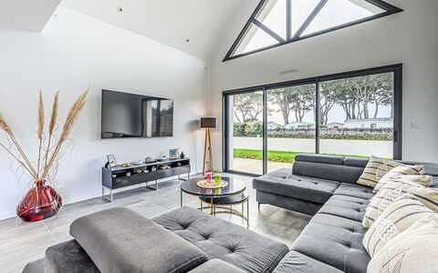 Les Voiles: Loft, Stue, Dagslys, Couch