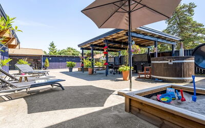 Øthulf - 200M from the Sea