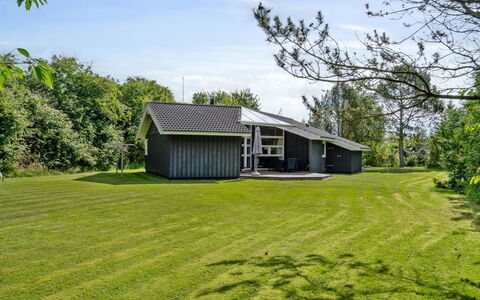 Falka - 300M from the Sea: Bjergkæde, Dal, Bjerglandsby, Ferieby