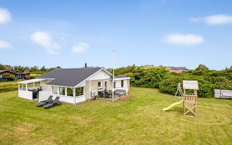 Hejdi - 650M from the Sea: Hus, Hjem, Sommerhus, Estate, Stuehus, Veranda